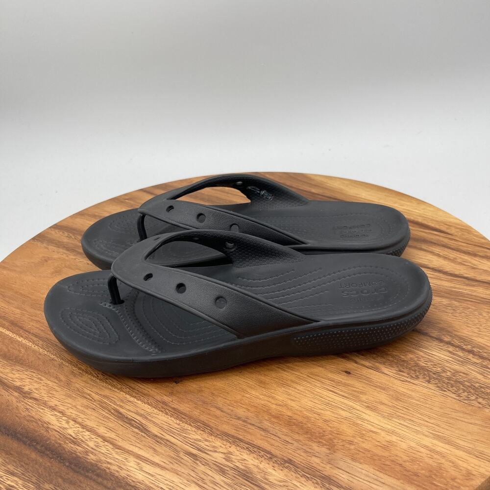 Classic Crocs Flip Flops Womens Size 9 Black Casual Comfort Walking Beach Summer - Picture 3 of 9